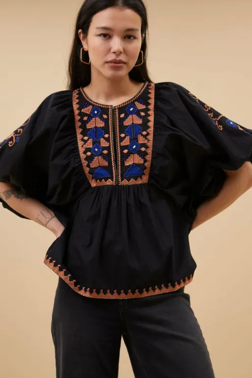 By bar Blouses*gabie embroidery blouse | jet black